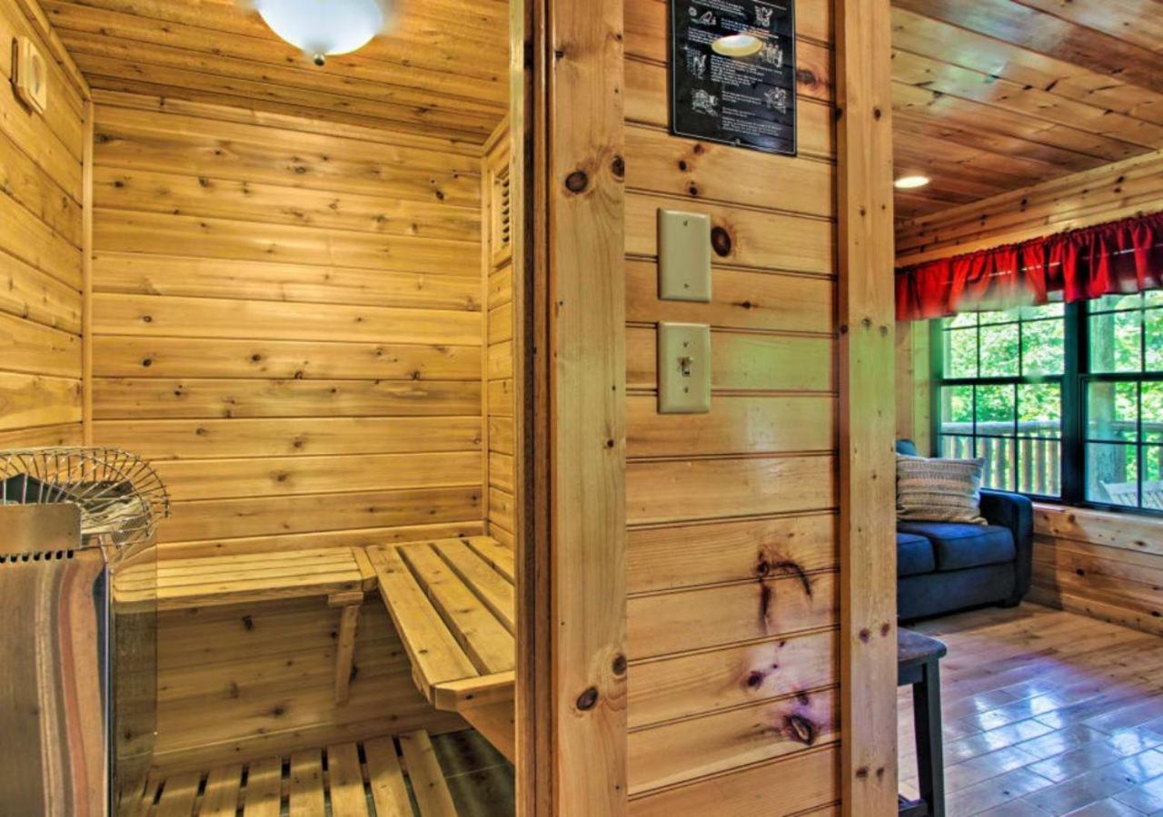 Fabulous Pet-Friendly, Family Cabin With Outdoor Kitchen, Hot Tub, Sauna, Fireplace, Theater Room, Arcade, Pool Table, And Fire Pit Within Minuties Of Dollywood Sevierville Exterior foto